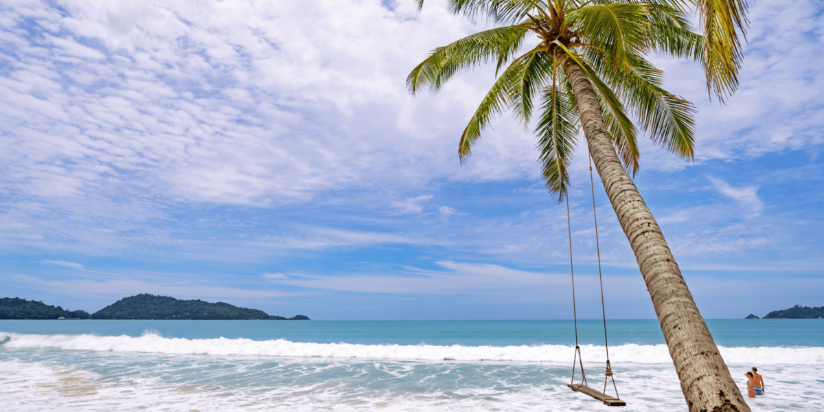 When Color Meets Calm: A Visual Study of Beachfront Living